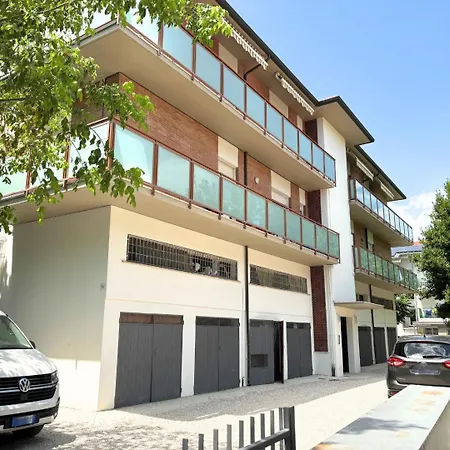 Cv016 - Cervia, Nuovo Trilocale Con Posto Auto A 100m Dal Mare *